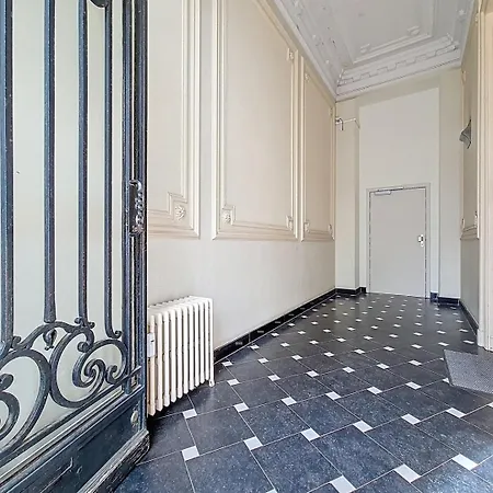 Moderne Et Lumineux Proche De La Gare Et Airport Apartament Charleroi