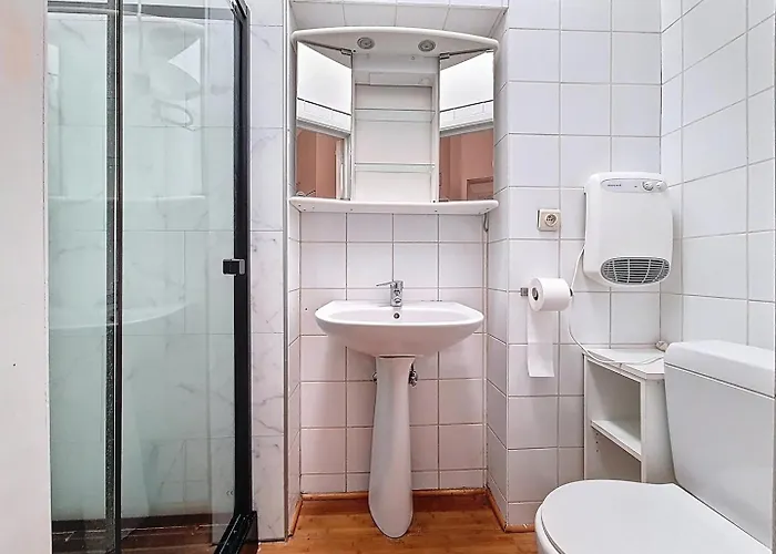 Moderne Et Lumineux Proche De La Gare Et Airport * Шарлеруа